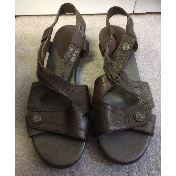 Aravon size 10B brown leather sandal - Picture 3 of 6